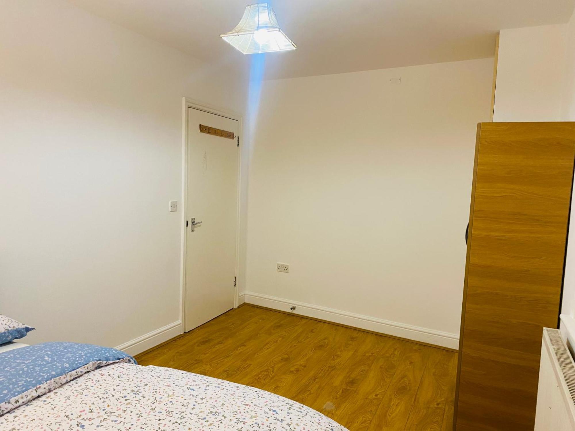 Lovely Cozy One Bedroom Apartment In Whitechapel Лондон Екстер'єр фото